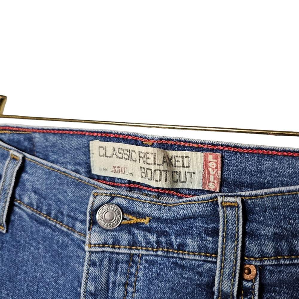Levi's 550 Classic Bootcut Denim Jeans. Perfect! - Picture 4 of 7